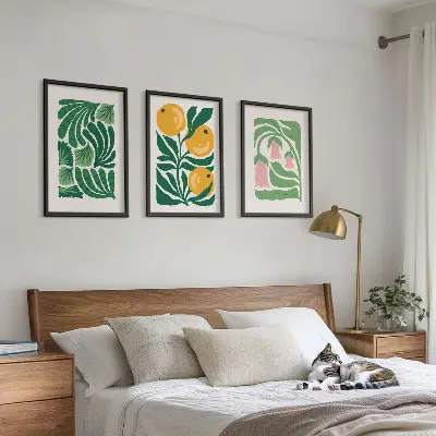 Set di quadri incorniciati con composizioni vegetali minimaliste