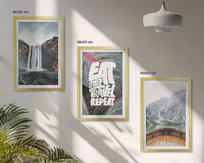 Set di quadri incorniciati con stampa di cascata, montagne e barca nella natura
