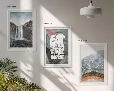 Set di quadri incorniciati con stampa di cascata, montagne e barca nella natura
