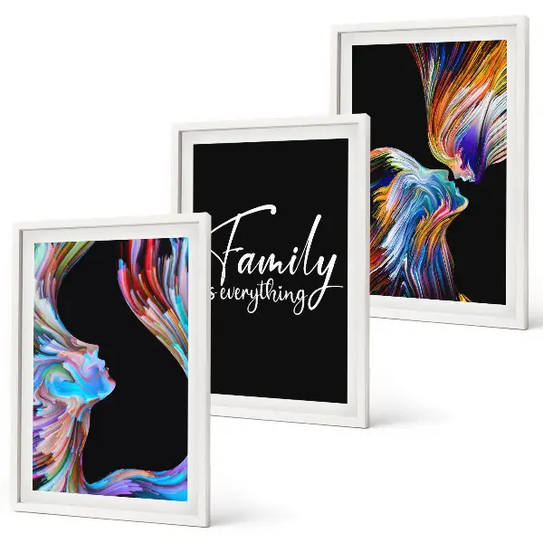 Set di 3 quadri con ritratti di persone e motivi colorati a tema famiglia