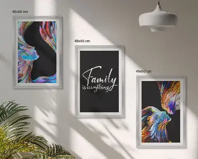 Set di 3 quadri con ritratti di persone e motivi colorati a tema famiglia