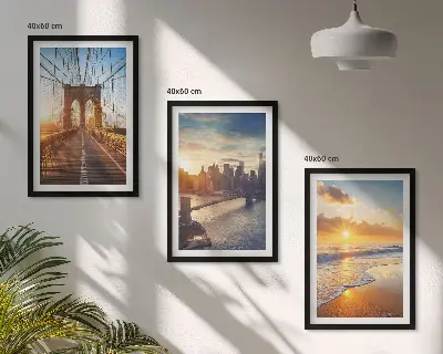 Set di quadri incorniciati con stampa di ponti al tramonto in città