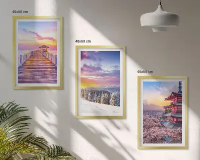 Composizione di quadri con paesaggi celesti romantici