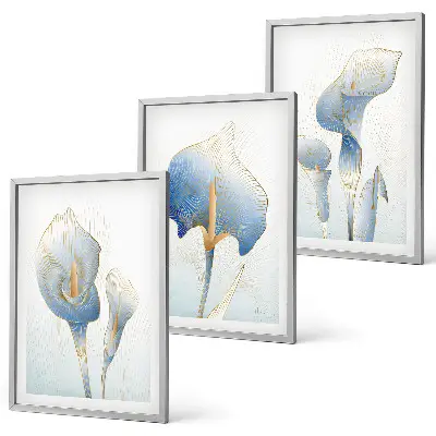 Set di 3 quadri con fiori blu sullo sfondo