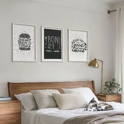 Set di quadri incorniciati con grafica culinaria e slogan a tema cibo