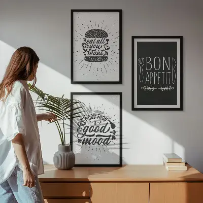 Set di quadri incorniciati con grafica culinaria e slogan a tema cibo