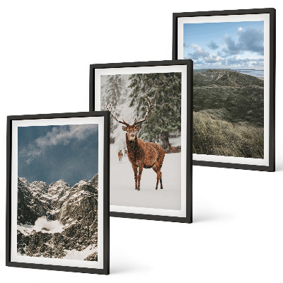 Composizione di quadri Montagne, cervi delle nevi, paesaggio forestale