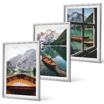 Composizione di quadri finestra delle barche del lago di montagna
