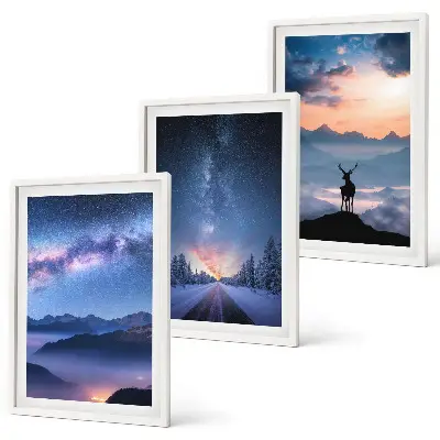 Set di 3 quadri con cielo notturno, montagne, nebbia e cervo