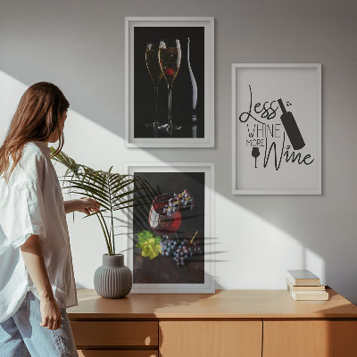 Composizione di quadri Bicchieri da vino con uva e scritta