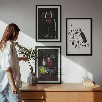 Composizione di quadri Bicchieri da vino con uva e scritta