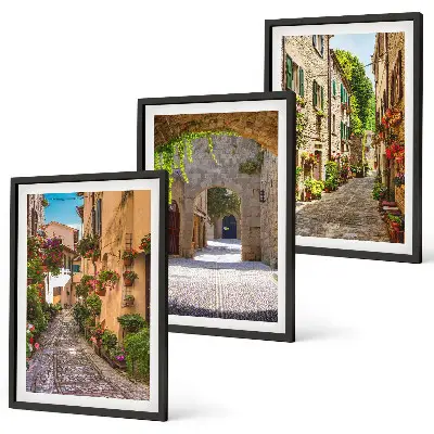 Set di 3 quadri con soggetti di strade italiane, fiori e architettura