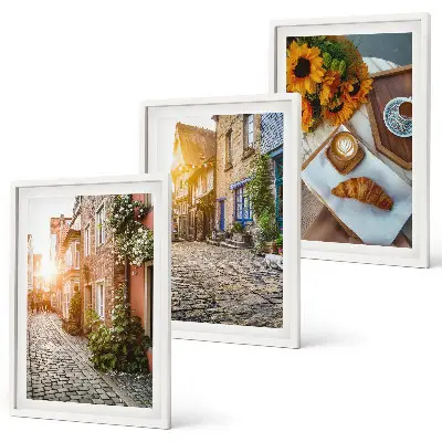Set di quadri incorniciati con motivi di strade, caffè e girasoli
