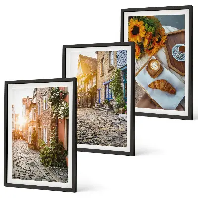 Set di quadri incorniciati con motivi di strade, caffè e girasoli