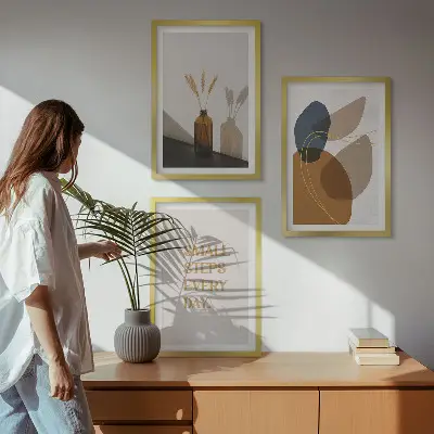 Set di 3 quadri con insieme di forme astratte