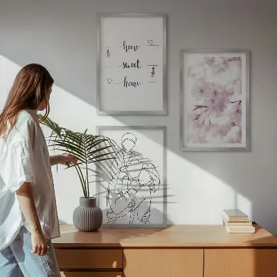 Composizione di quadri fiori in stile minimalista