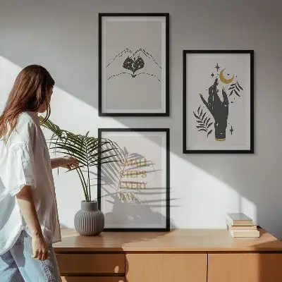 Set di 3 quadri con illustrazioni minimaliste in stile boho