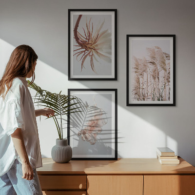 Set di quadri incorniciati Sfondo chiaro con fiori d'erba