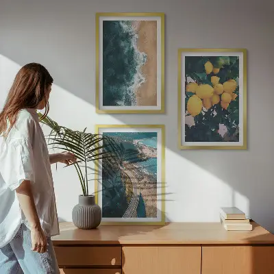 Set di 3 quadri con paesaggio di spiaggia, mare, limoni e montagne