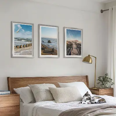 Composizione di quadri con paesaggio del molo e passeggiata sulla spiaggia