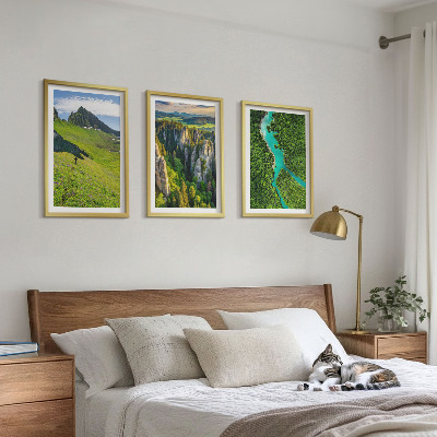 Set di 3 quadri Montagne verdi, rocce di fiume
