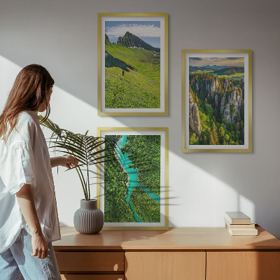 Set di 3 quadri Montagne verdi, rocce di fiume