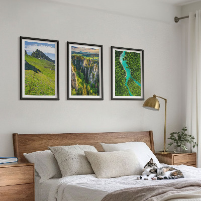 Set di 3 quadri Montagne verdi, rocce di fiume