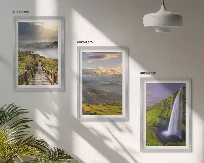 Composizione di quadri con paesaggi montani e cascata