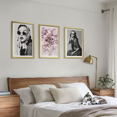 Set di quadri incorniciati Eleganti ritratti di donne con fiori