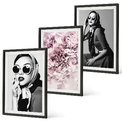 Set di quadri incorniciati con eleganti ritratti di donne e fiori