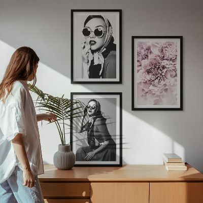 Set di quadri incorniciati Eleganti ritratti di donne con fiori