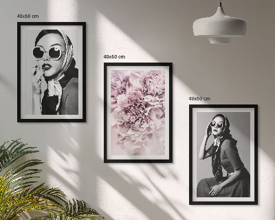 Set di quadri incorniciati Eleganti ritratti di donne con fiori