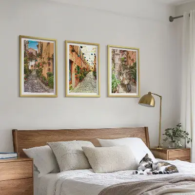 Composizione di quadri strade, fiori e atmosfera italiana