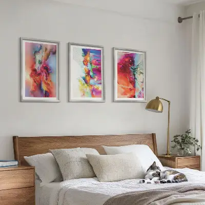 Set di quadri incorniciati con astrazioni colorate della forma