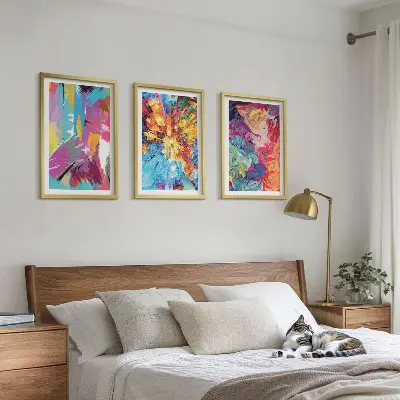 Set di 3 quadri con motivi astratti colorati dipinti