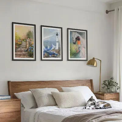 Set di 3 quadri con paesaggio, faro, cavallo e ragazza