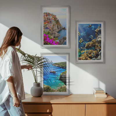 Composizione di quadri Vista sul mare, case colorate