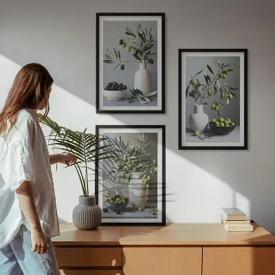 Composizione di quadri con olive in vasi dai colori tenui