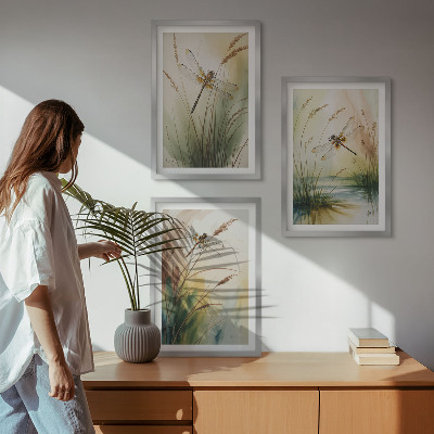 Composizione di quadri Libellule, pittura ad acquerello sull'erba