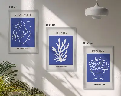 Composizione di quadri con eleganti poster blu