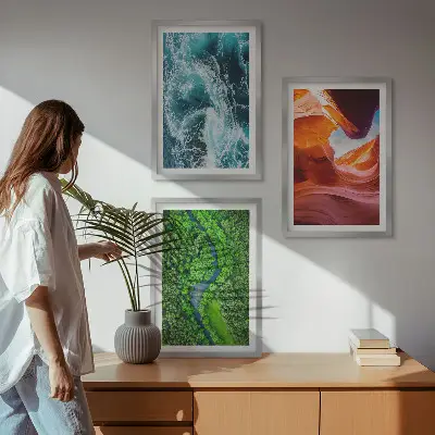 Set di 3 quadri con stampa di acqua in movimento in una foresta montana