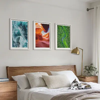 Set di 3 quadri con stampa di acqua in movimento in una foresta montana