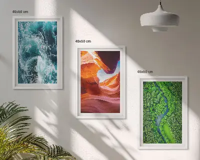 Set di 3 quadri con stampa di acqua in movimento in una foresta montana
