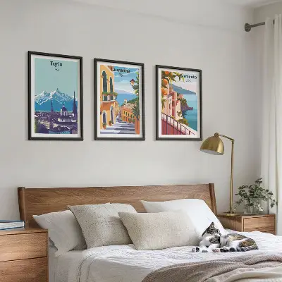 Set di 3 quadri con paesaggi urbani in stile retrò colorati