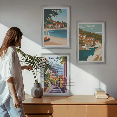 Set di quadri incorniciati con illustrazioni di città costiere