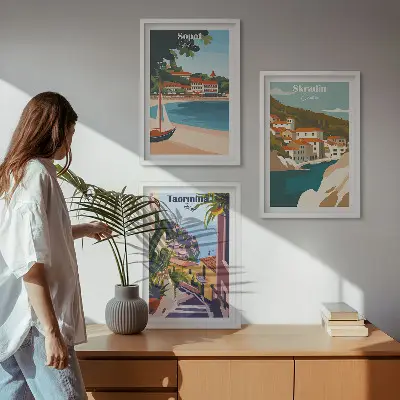 Set di quadri incorniciati con illustrazioni di città costiere