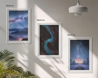 Composizione di quadri con paesaggio invernale di montagne sotto il cielo notturno