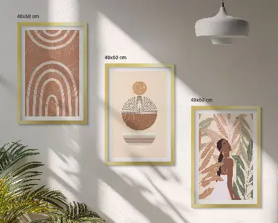 Composizione di quadri con eleganti motivi e geometrie vegetali