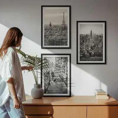 Composizione di quadri vedute di Parigi e New York per scala