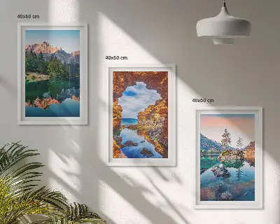 Set di 3 quadri con riflessi rocciosi sui laghi di montagna
